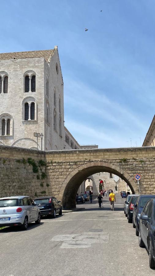 Arco Vanese Bari Bagian luar foto