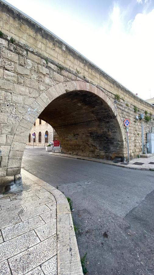 Arco Vanese Bari Bagian luar foto