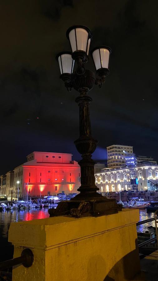 Arco Vanese Bari Bagian luar foto