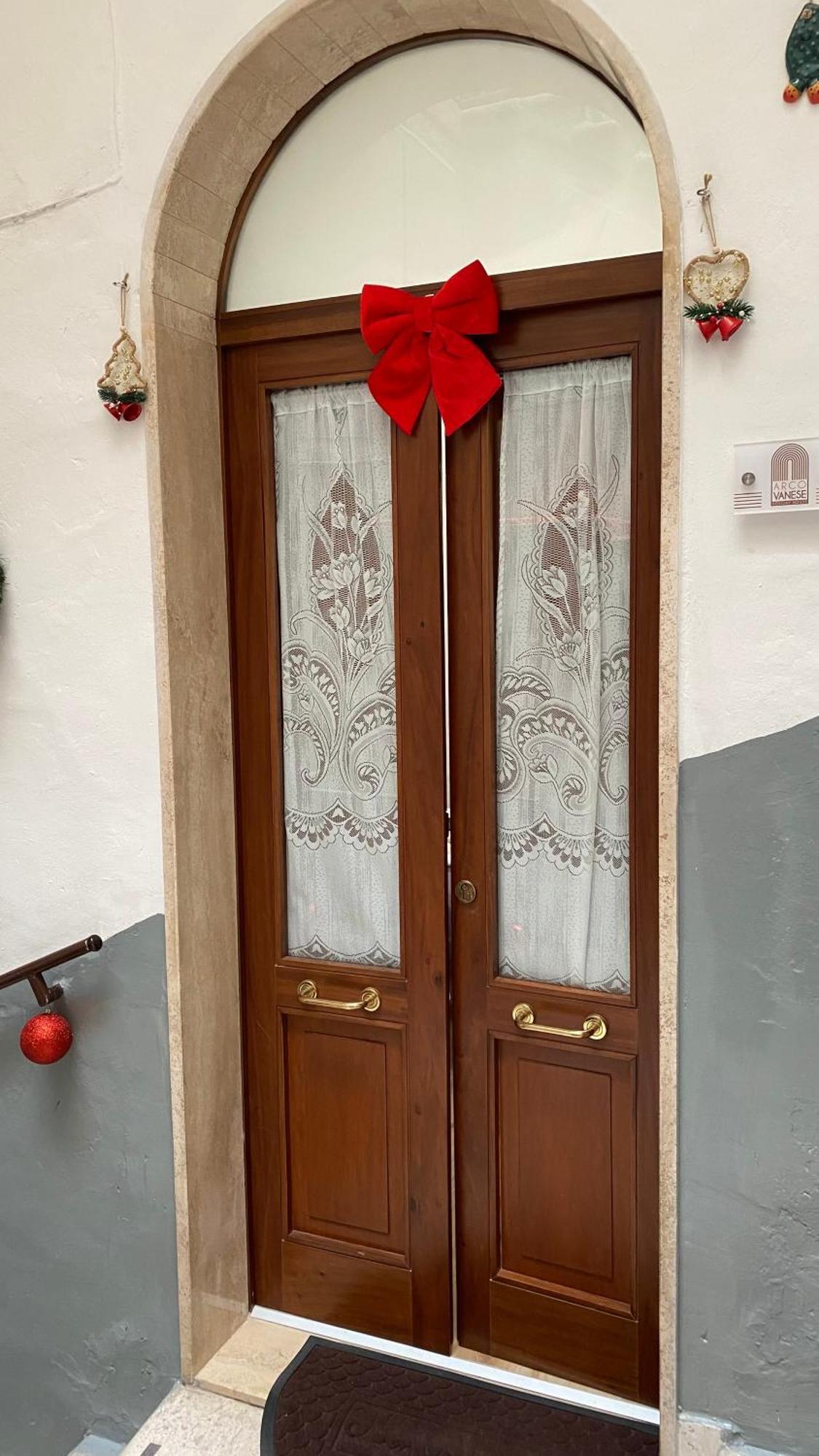 Arco Vanese Bari Bagian luar foto