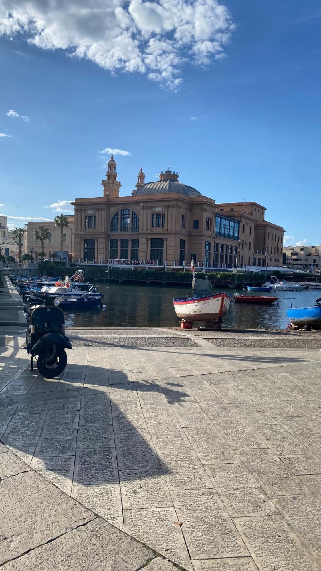 Arco Vanese Bari Bagian luar foto
